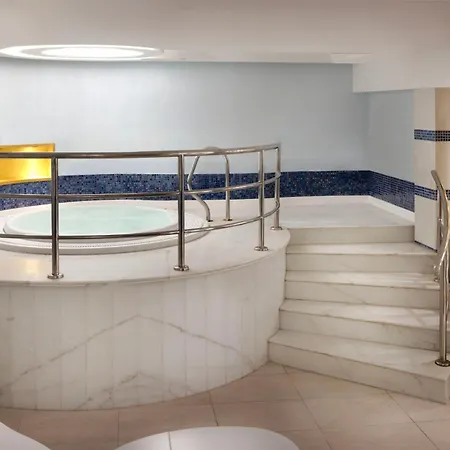 Sheraton Oman Hotel-2